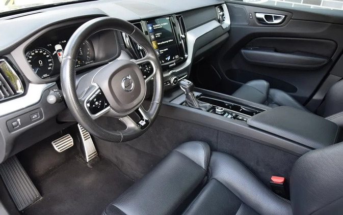 Volvo XC 60 cena 138900 przebieg: 126000, rok produkcji 2019 z Sosnowiec małe 781